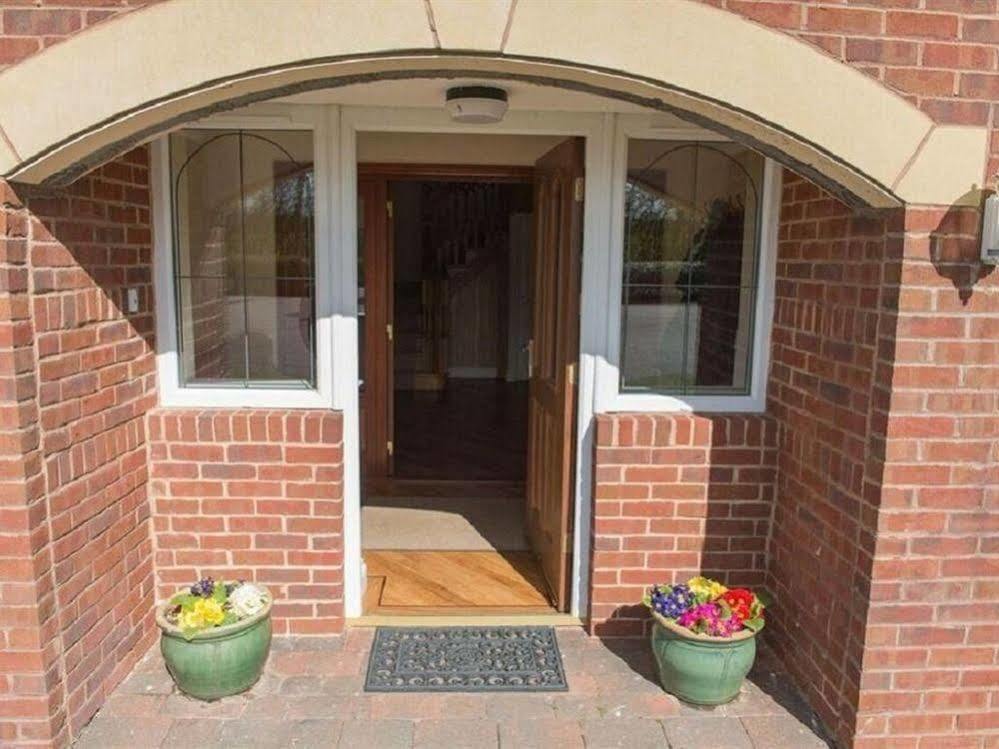 Carr Villa Dinnington Exterior foto